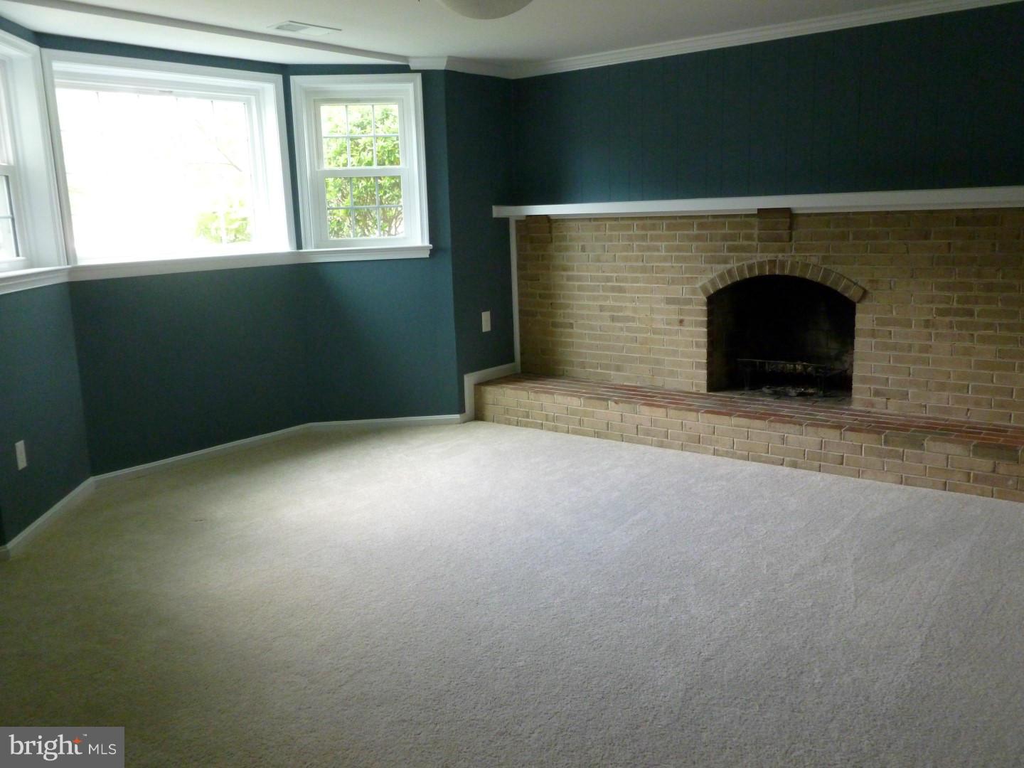 7811 Richfield Road Springfield, VA 22153 - Photo 6 of 15 Interior (General)