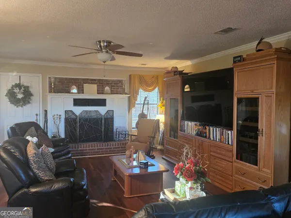 $300,000 | 479 Mitchell Loop, Bluffton, GA 39824