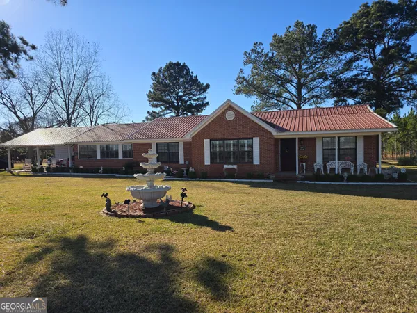 $300,000 | 479 Mitchell Loop, Bluffton, GA 39824