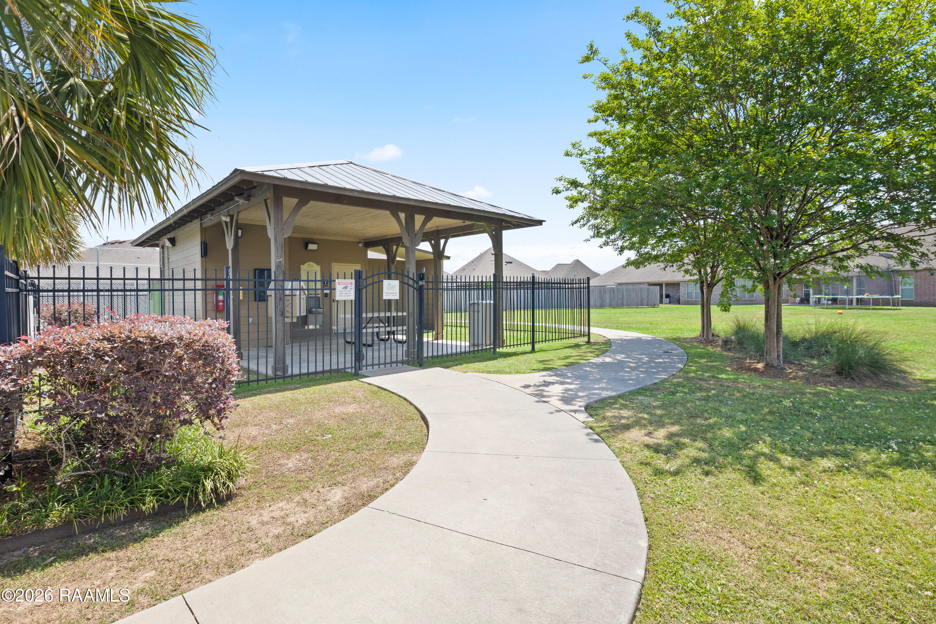 202 Caillou Grove Road Youngsville, LA 70592 - Photo 2 of 32 202-34