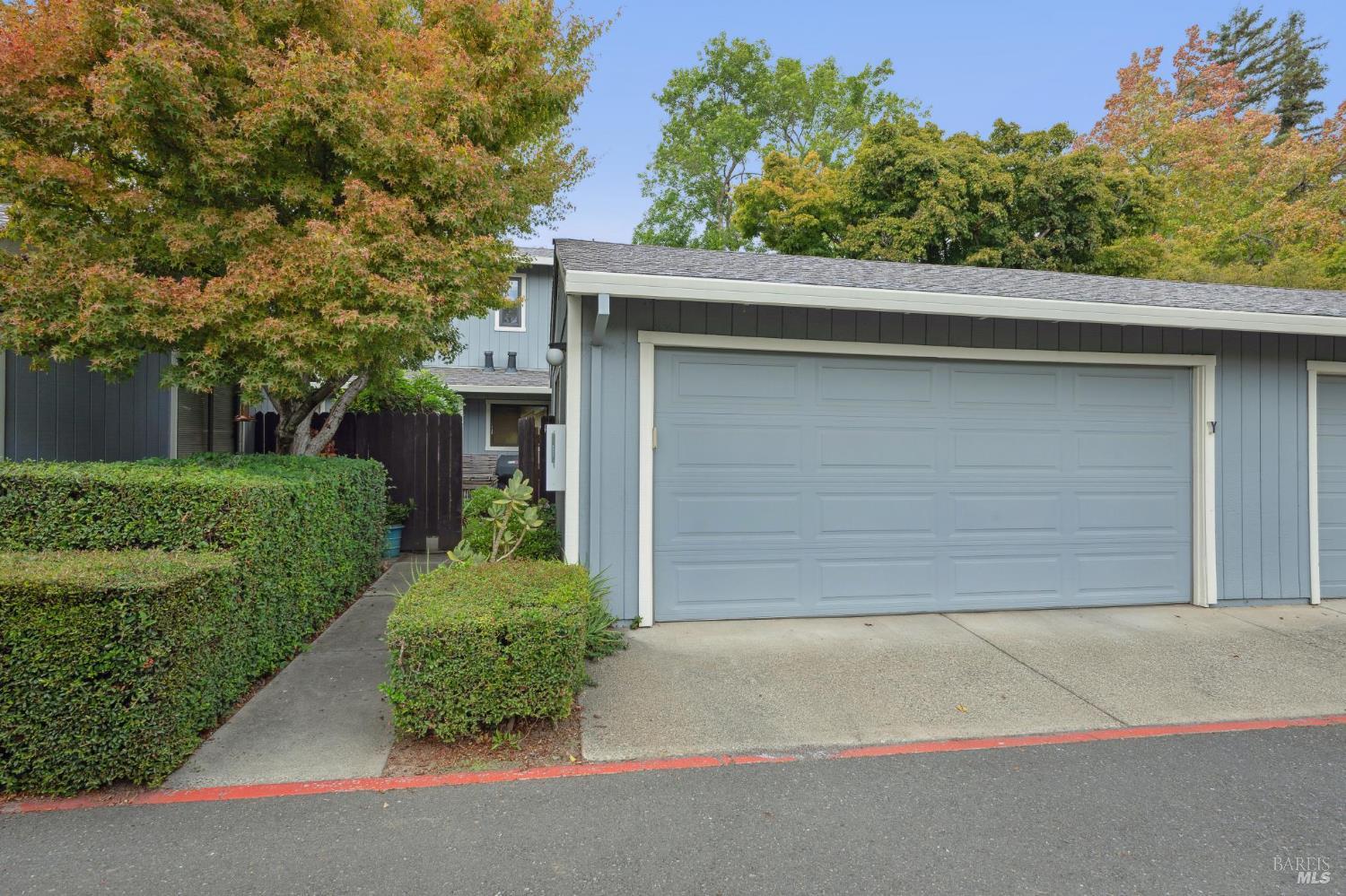 19167 Robinson Road, Unit Y Sonoma, CA 95476 - Photo 26 of 32 front view of a house with a yard