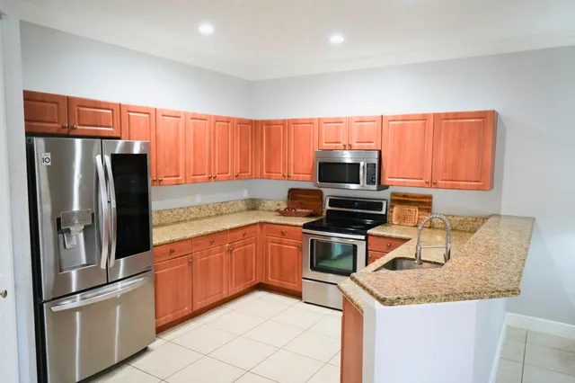 $3,200 | 2904 Southwest Venice Court, Palm City, FL 34990