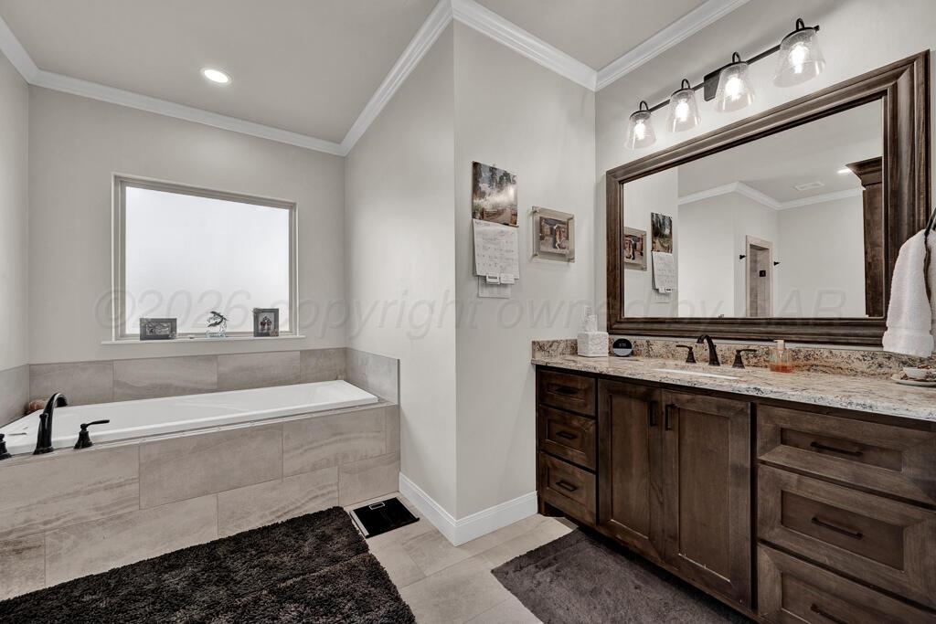 13621 Silverpointe Road Amarillo, TX 79124 - Photo 20 of 41 Primary Bathroom
