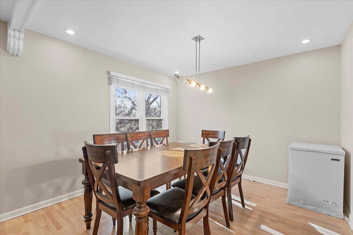 637 Long Road Wilmette, IL 60091 - Photo 6 of 16 Gallery Image 6