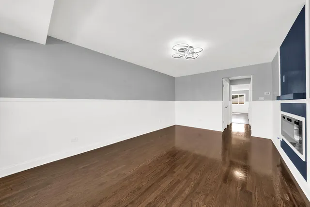 $2,000 | 7245 South Washtenaw Avenue, Unit 1, Chicago, IL 60629