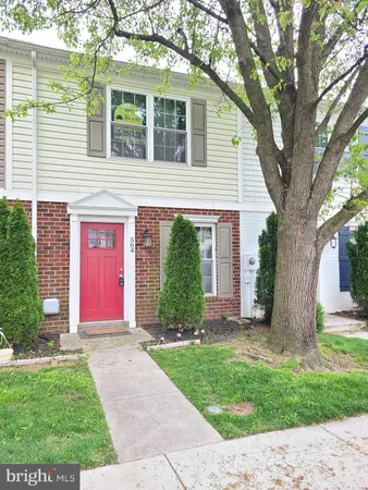 $2,400 | 564 Lancaster Place, Frederick, MD 21703