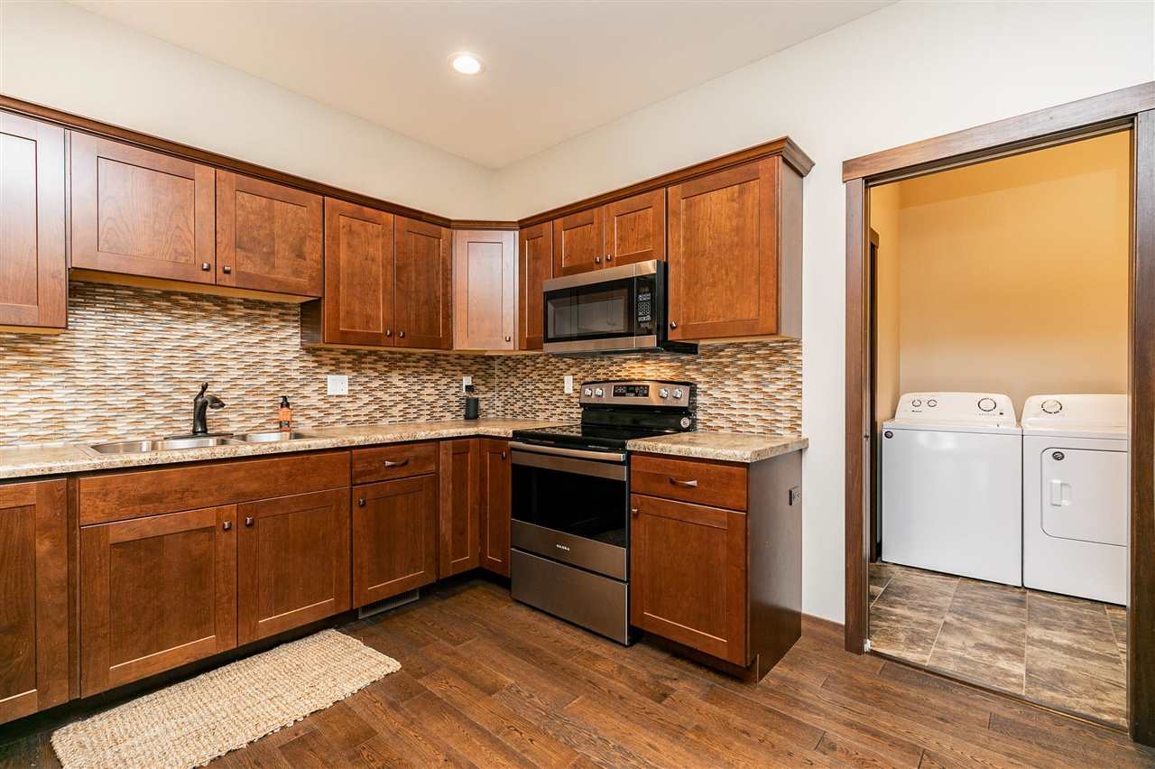295 Ridge View Drive Fairfax, IA 52228 - Photo 15 of 41 Gallery Image 15