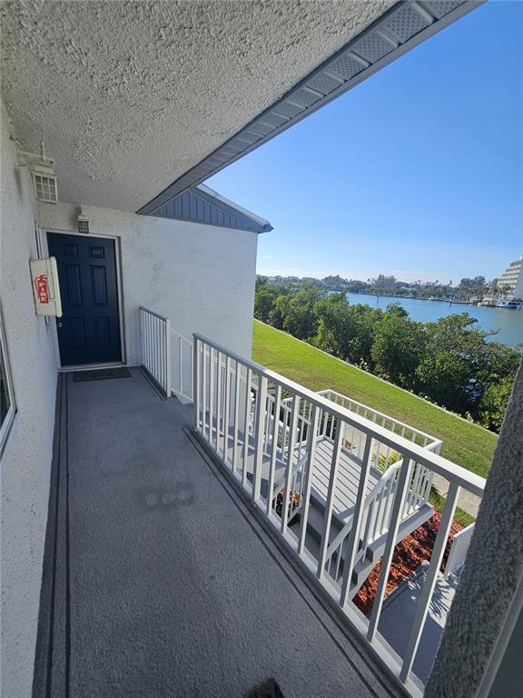 14800 Walsingham Road, Unit 1215 Largo, FL 33774 - Photo 19 of 26 a view of balcony with furniture