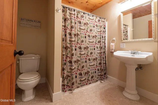 $975,000 | 3388 Essex - Charlotte Ferry, Willsboro, NY 12996