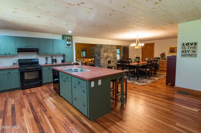 $975,000 | 3388 Essex - Charlotte Ferry, Willsboro, NY 12996