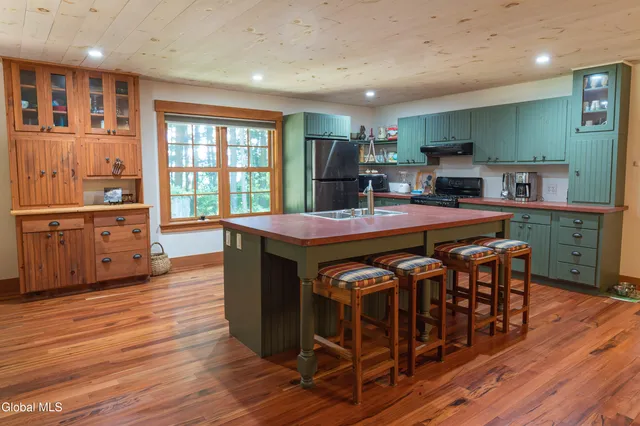 $975,000 | 3388 Essex - Charlotte Ferry, Willsboro, NY 12996