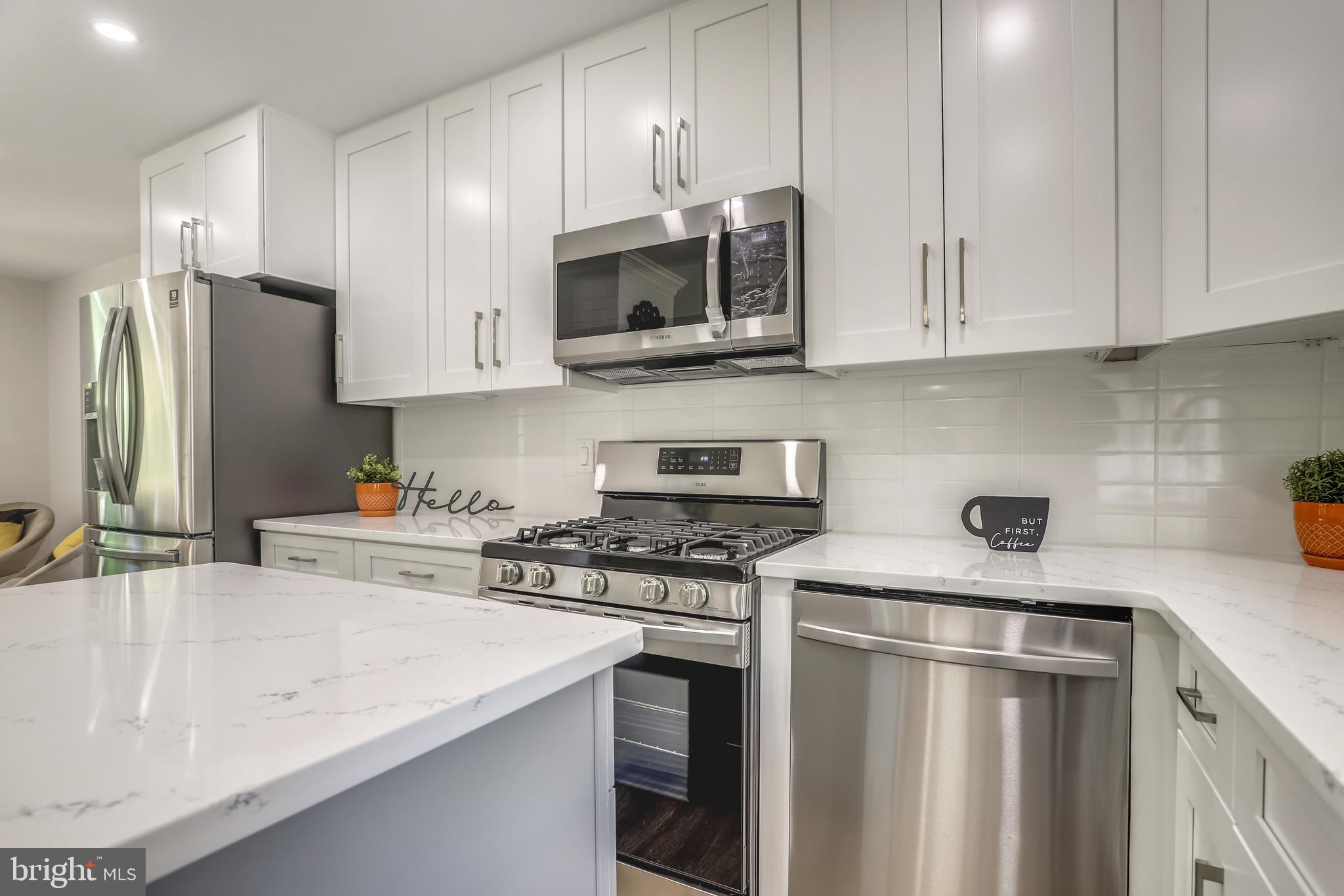 7303 Exmore Street Springfield, VA 22150 - Photo 13 of 36 Top of the line Quartz .
