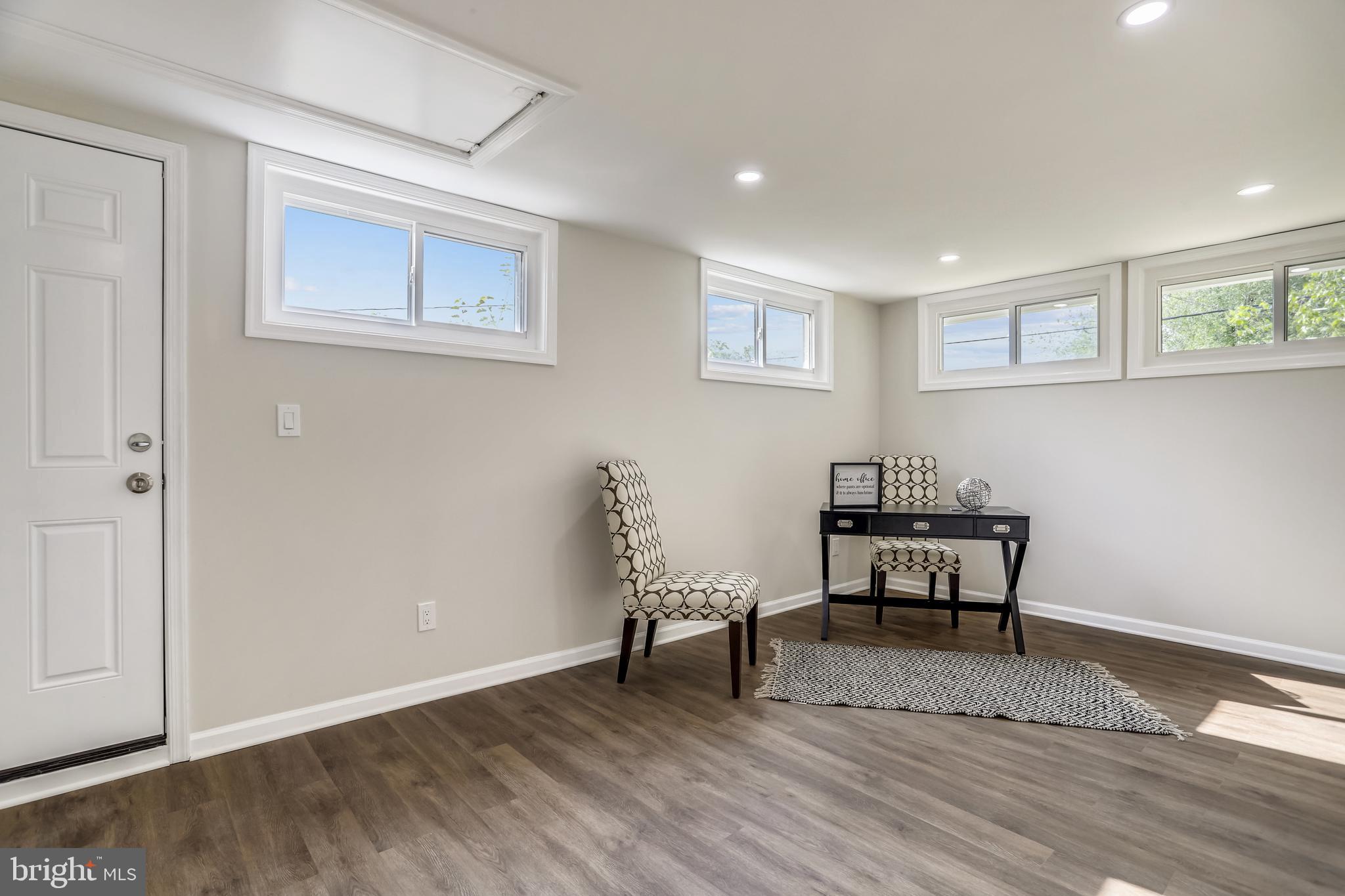 7303 Exmore Street Springfield, VA 22150 - Photo 28 of 36 Big and bright.