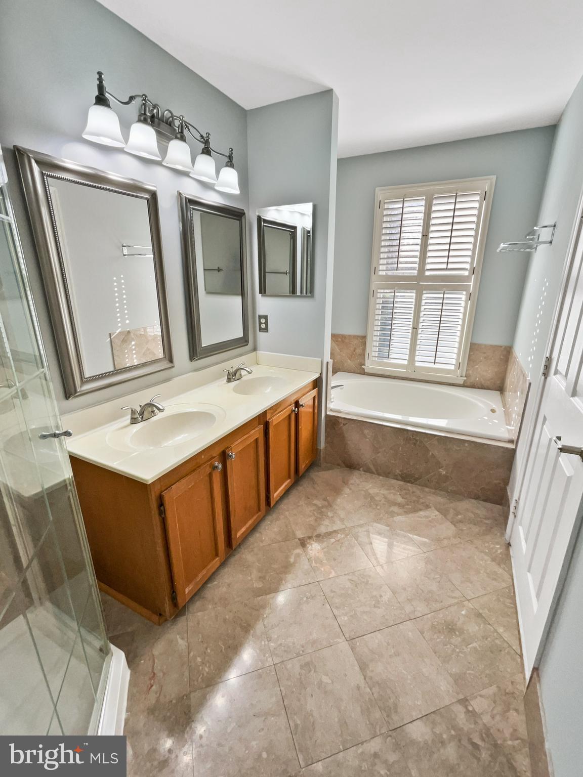 43388 Livery Square Ashburn, VA 20147 - Photo 24 of 28