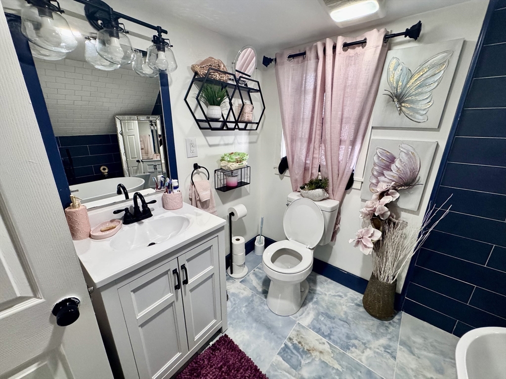 25 Pearl Street Clinton, MA 01510 - Photo 12 of 14