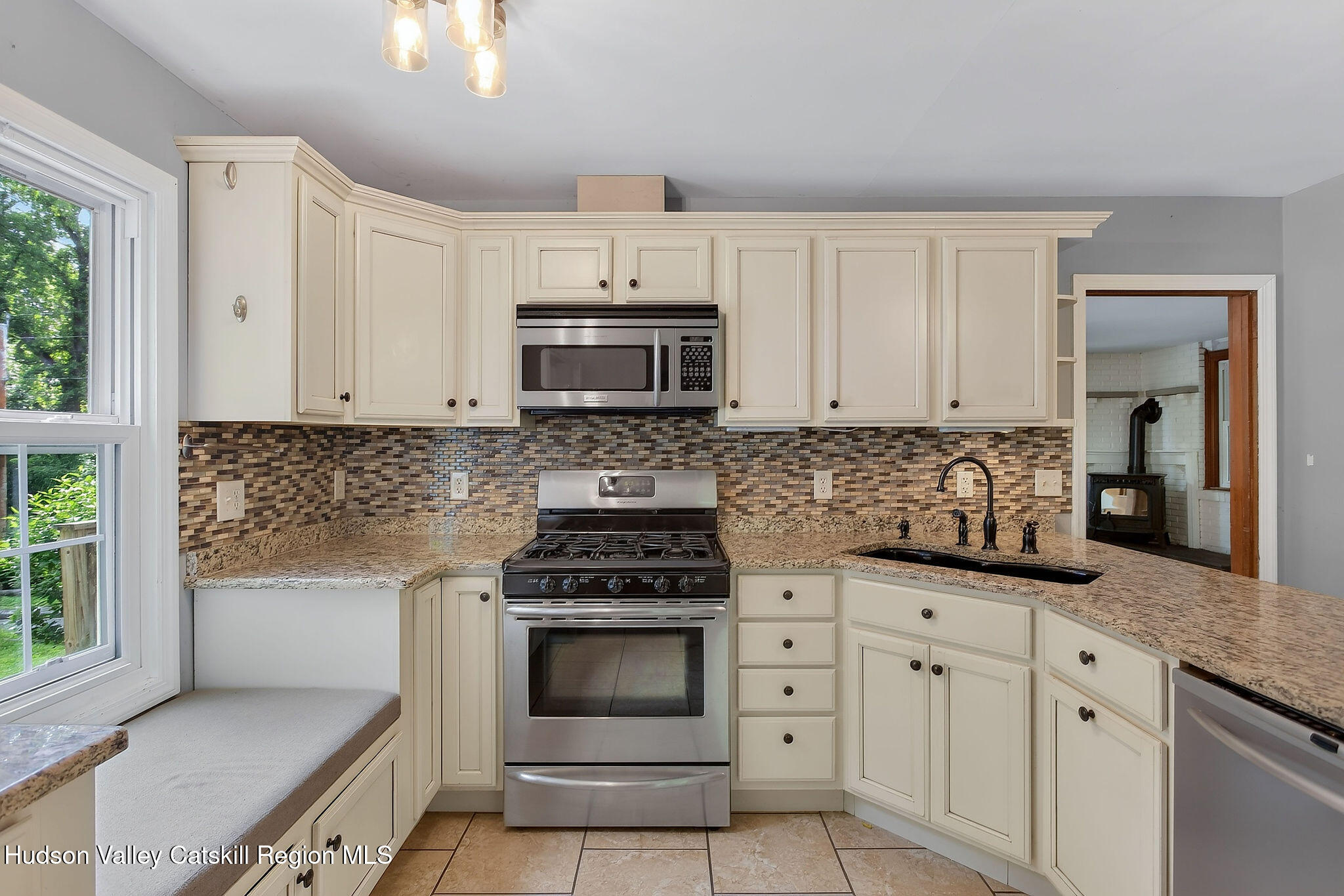 390 Water Street Road Hudson, NY 12534 - Photo 15 of 33 0039-kitchen