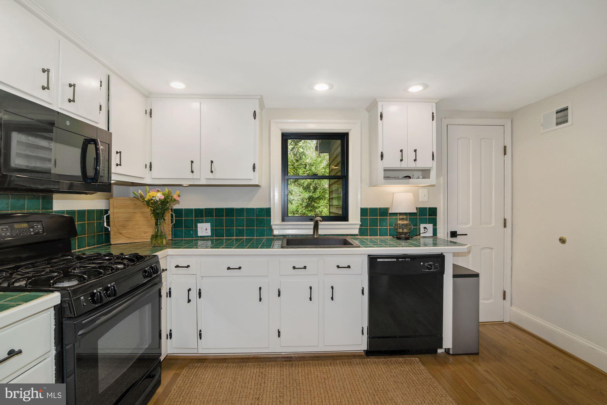 14091 Hume Road Hume, VA 22639 - Photo 11 of 41
