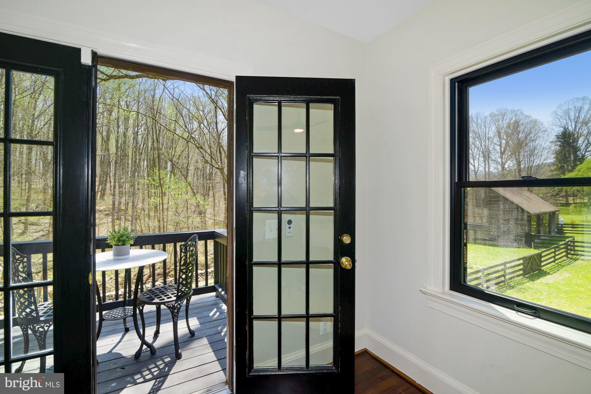 14091 Hume Road Hume, VA 22639 - Photo 15 of 41