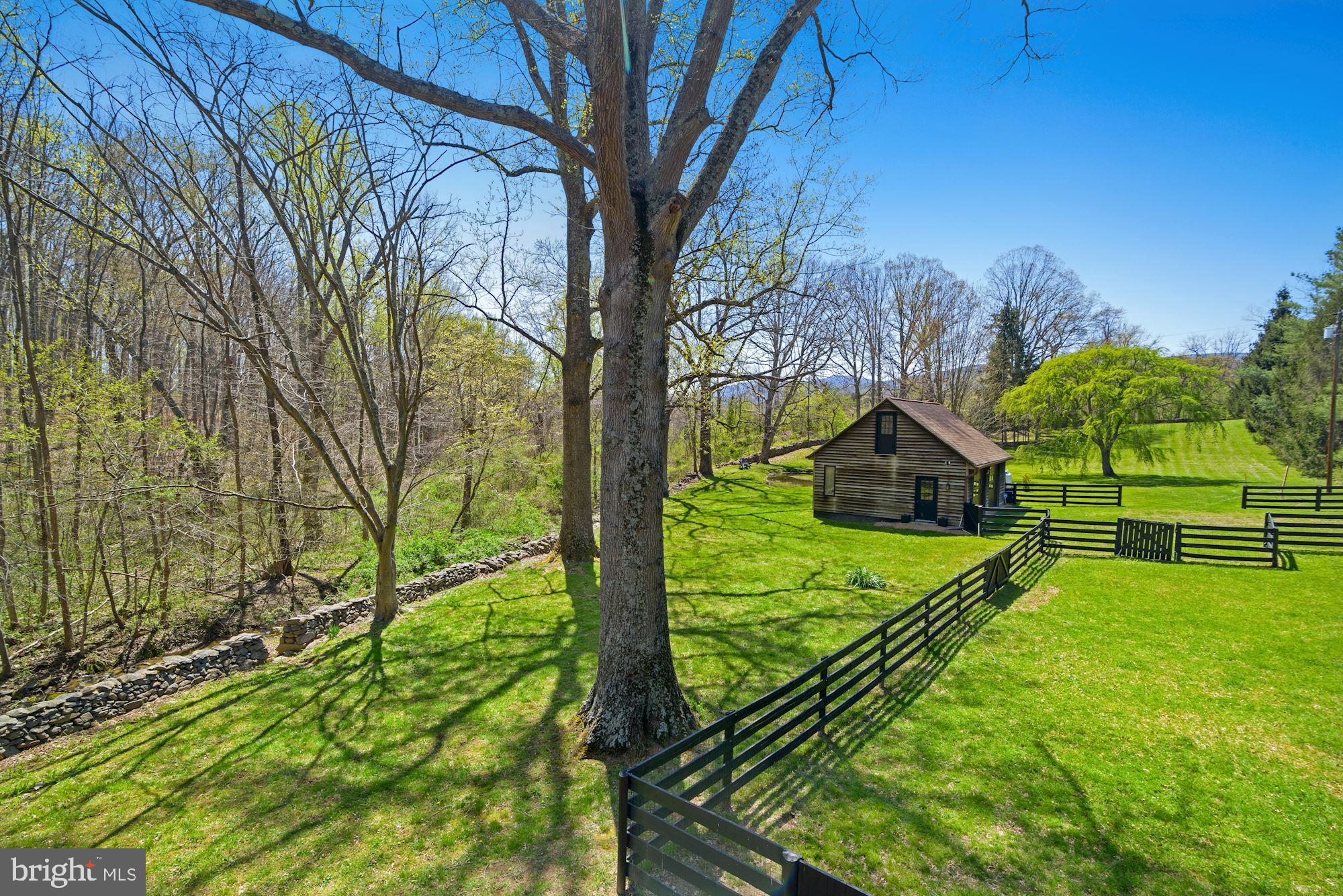 14091 Hume Road Hume, VA 22639 - Photo 18 of 41