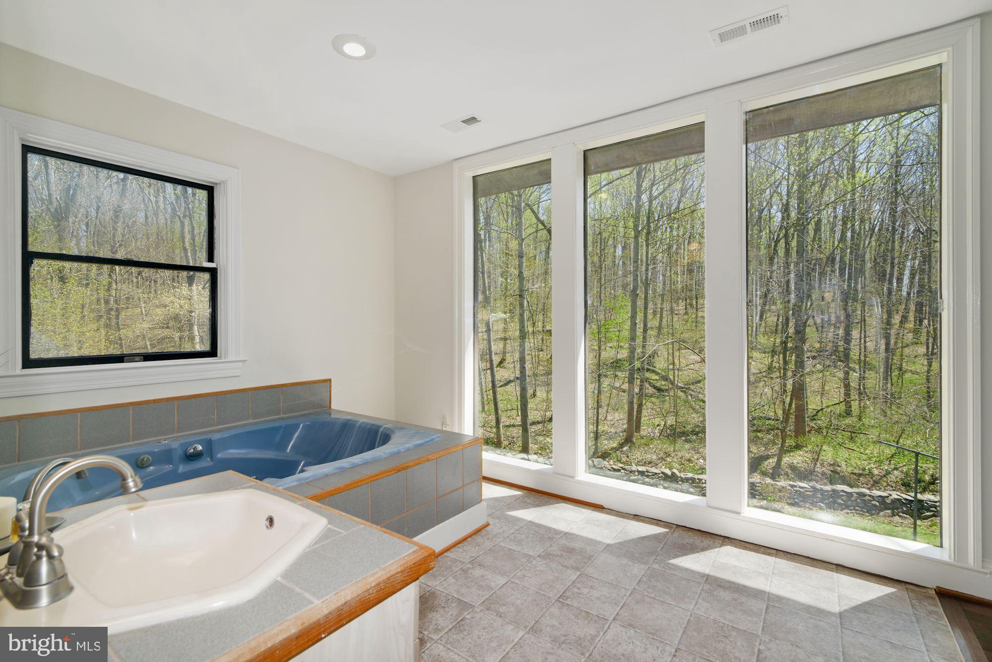 14091 Hume Road Hume, VA 22639 - Photo 20 of 41