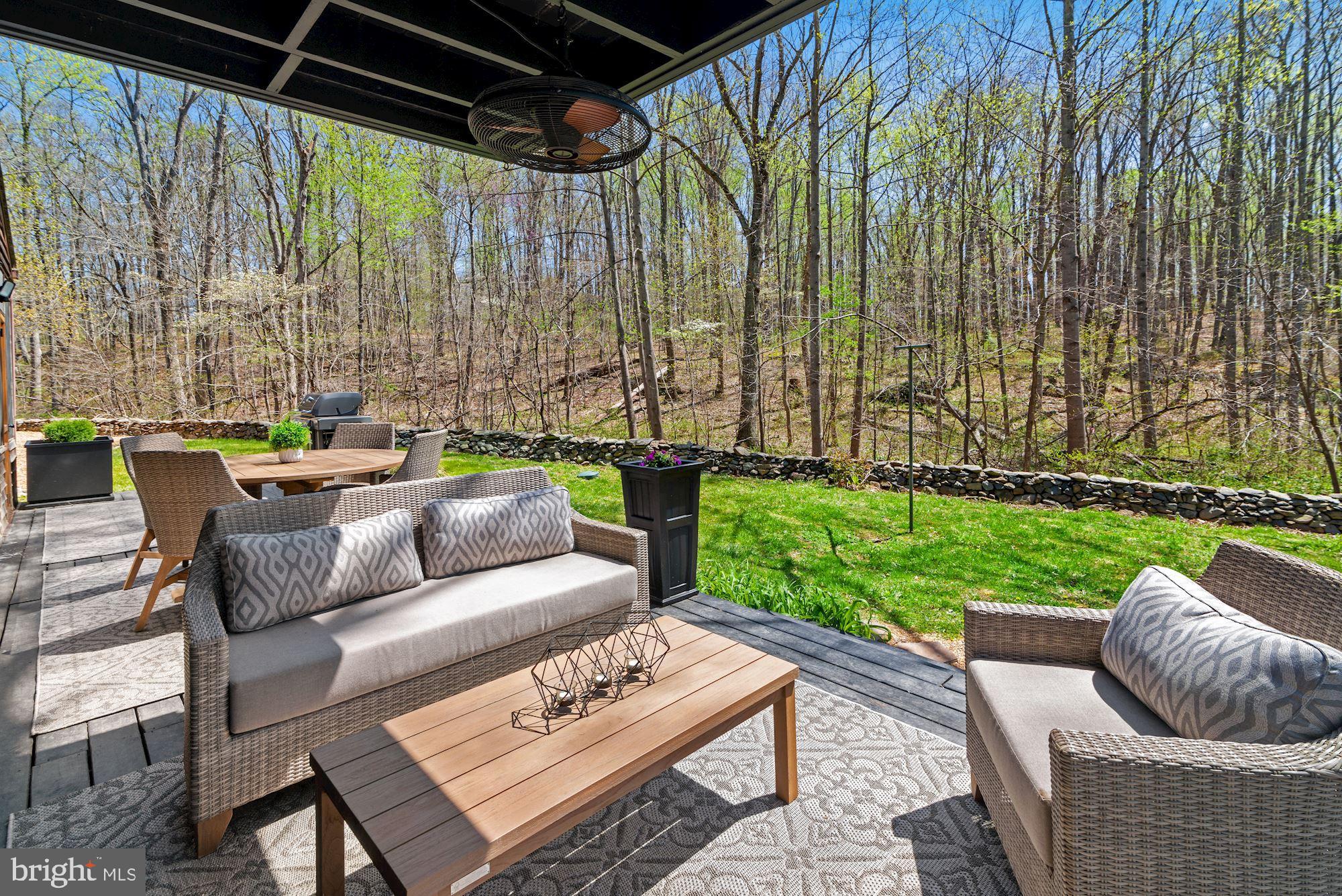 14091 Hume Road Hume, VA 22639 - Photo 30 of 41