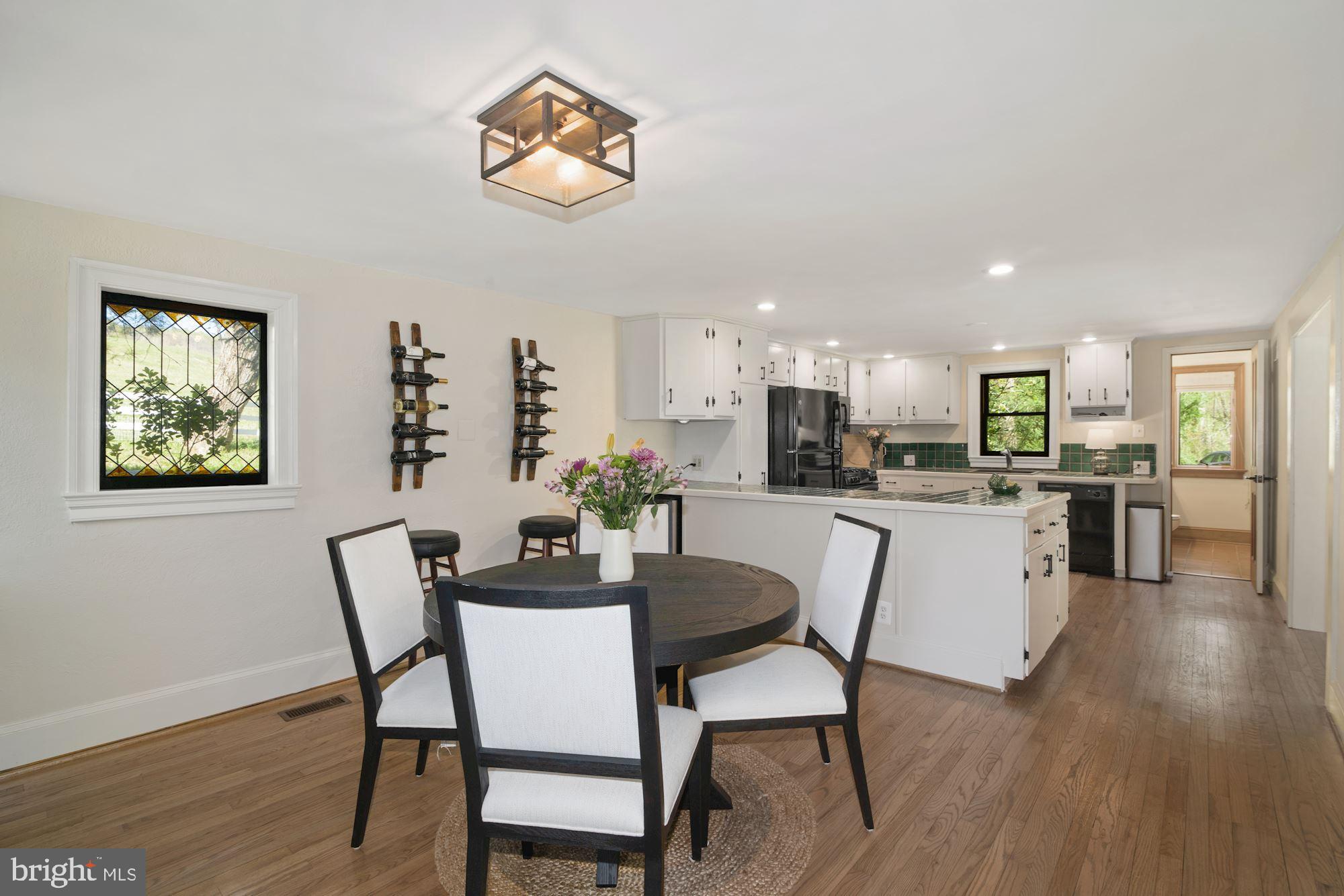 14091 Hume Road Hume, VA 22639 - Photo 7 of 41