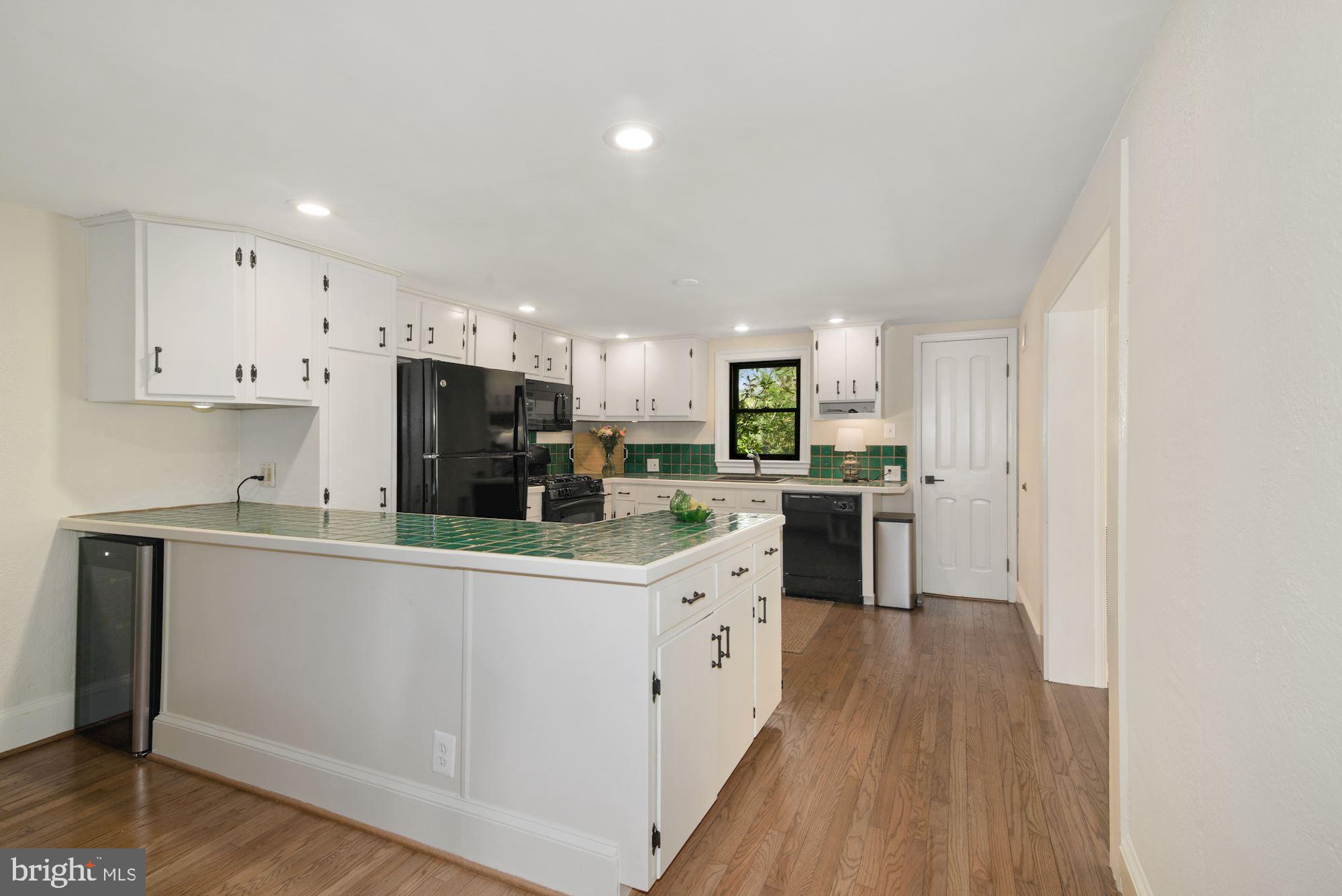 14091 Hume Road Hume, VA 22639 - Photo 9 of 41
