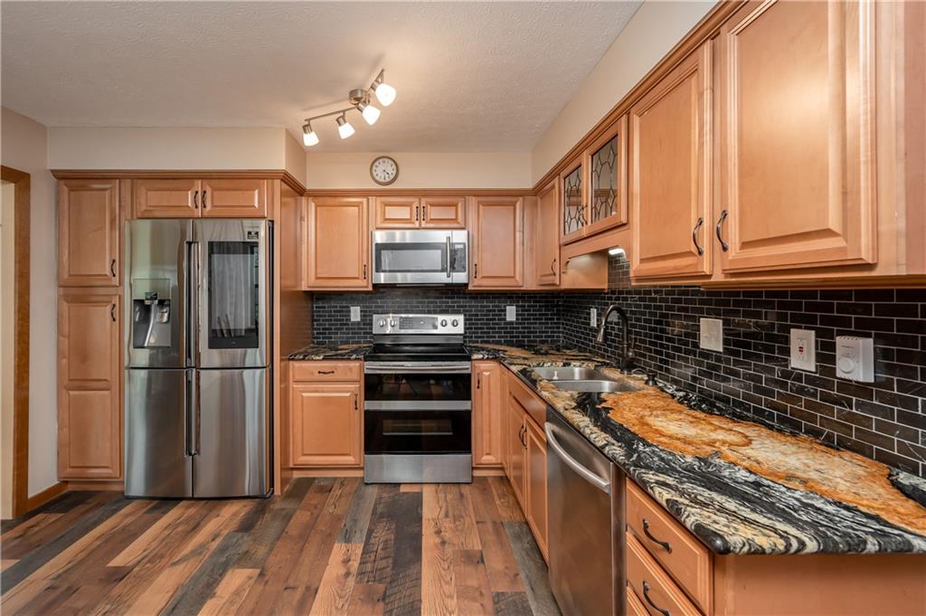 123 Smith Road Volant, PA 16156 - Photo 7 of 24