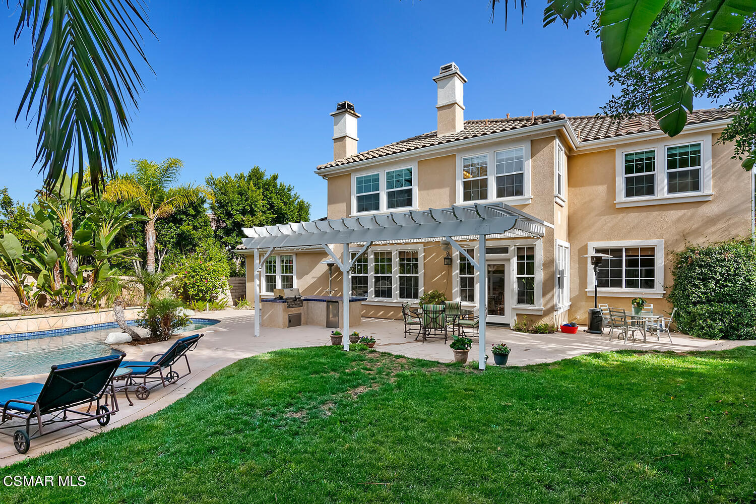 569 Rustic Hills Drive Simi Valley, CA 93065 - Photo 38 of 59 Backyard