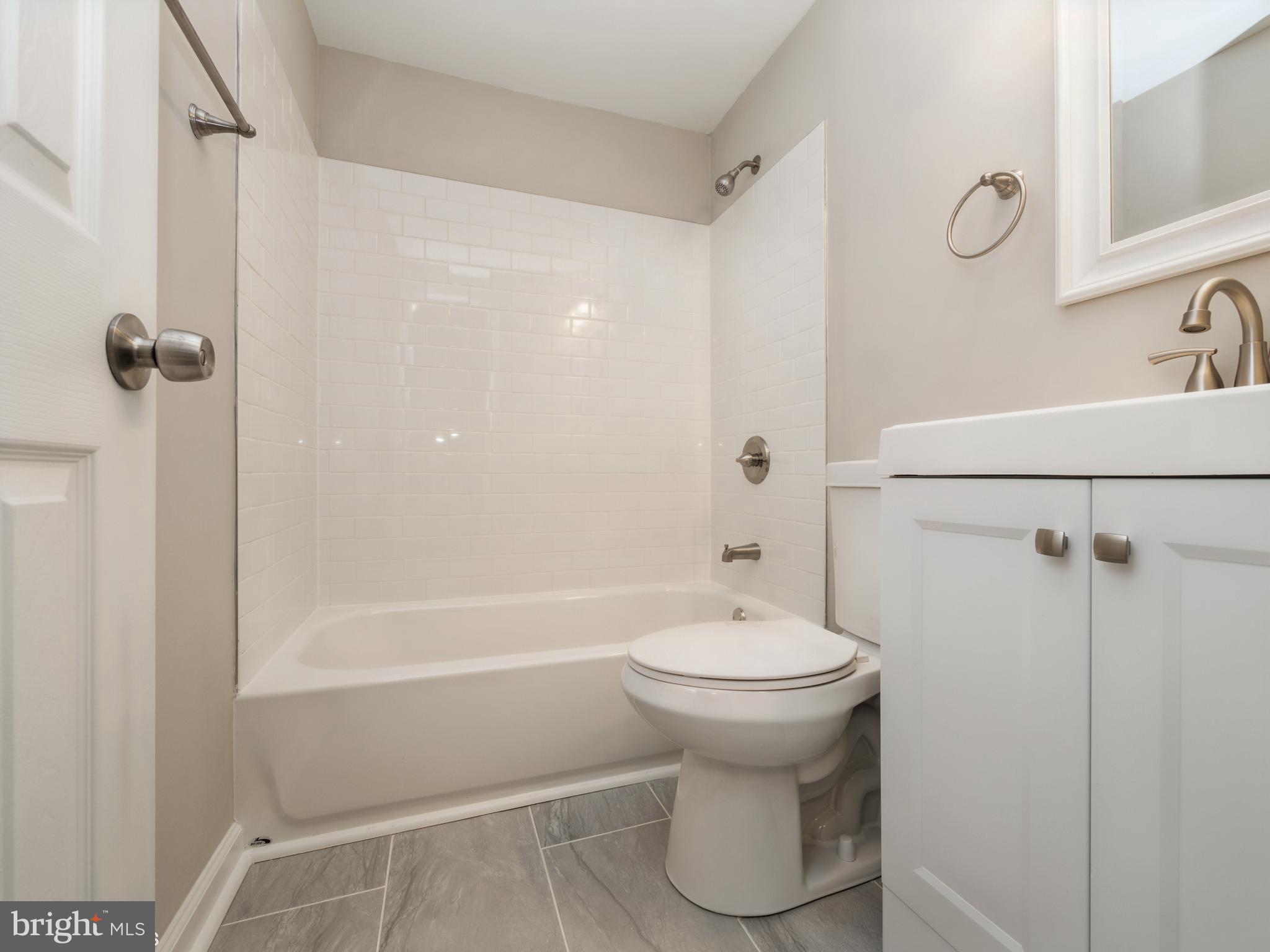 5606 Chelwynd Road Halethorpe, MD 21227 - Photo 12 of 15 Interior