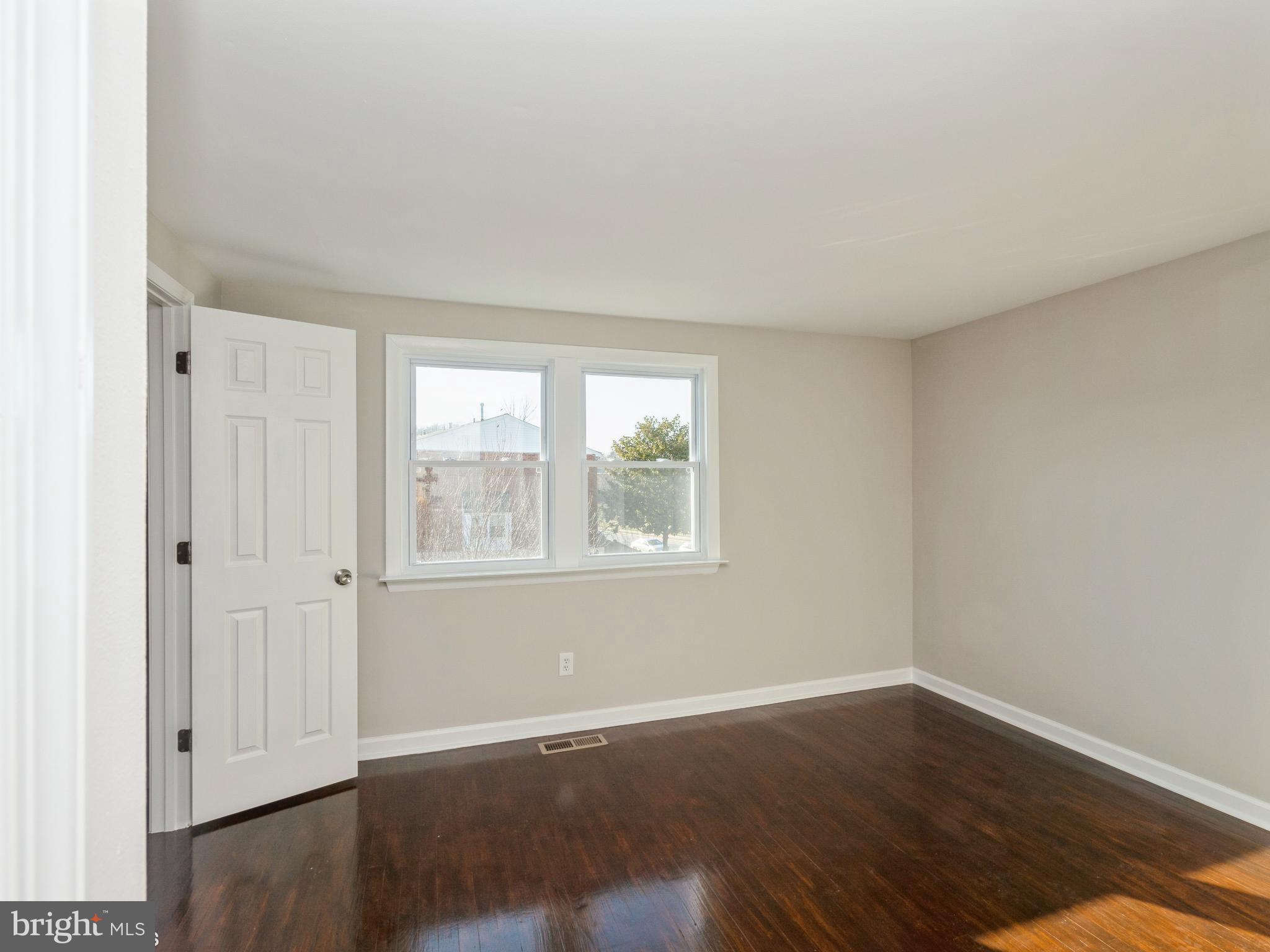 5606 Chelwynd Road Halethorpe, MD 21227 - Photo 10 of 15 Interior