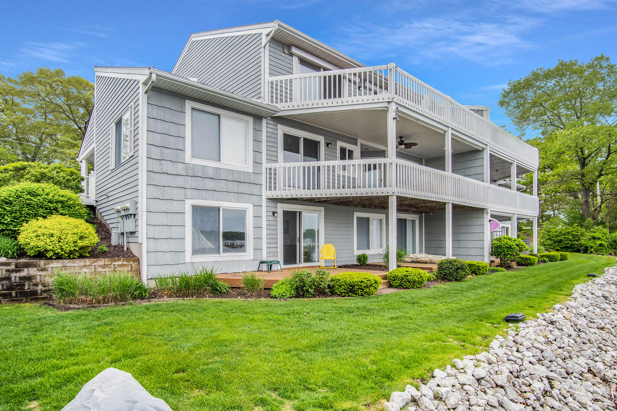17497 North Fruitport Road Spring Lake, MI 49456 - Photo 4 of 52 DSC09553