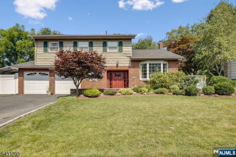 6 Davenport Avenue Roseland, NJ 07068 - Photo 2 of 29