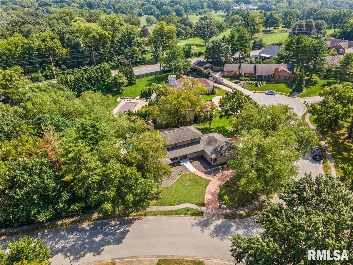 1904 Oak Creek Road Springfield, IL 62704 - Photo 15 of 90 Gallery Image 15