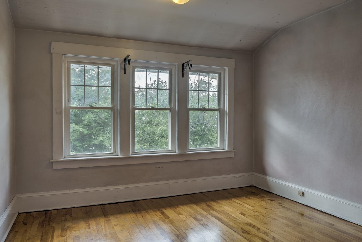 15 Beaver Street Keene, NH 03431 - Photo 33 of 40