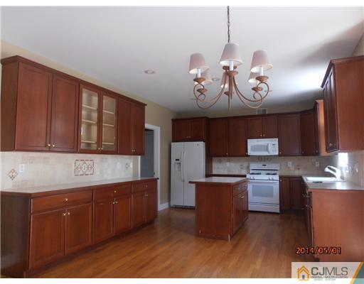13 Mason Farm Road Flemington, NJ 08822 - Photo 5 of 20 Gallery Image 5