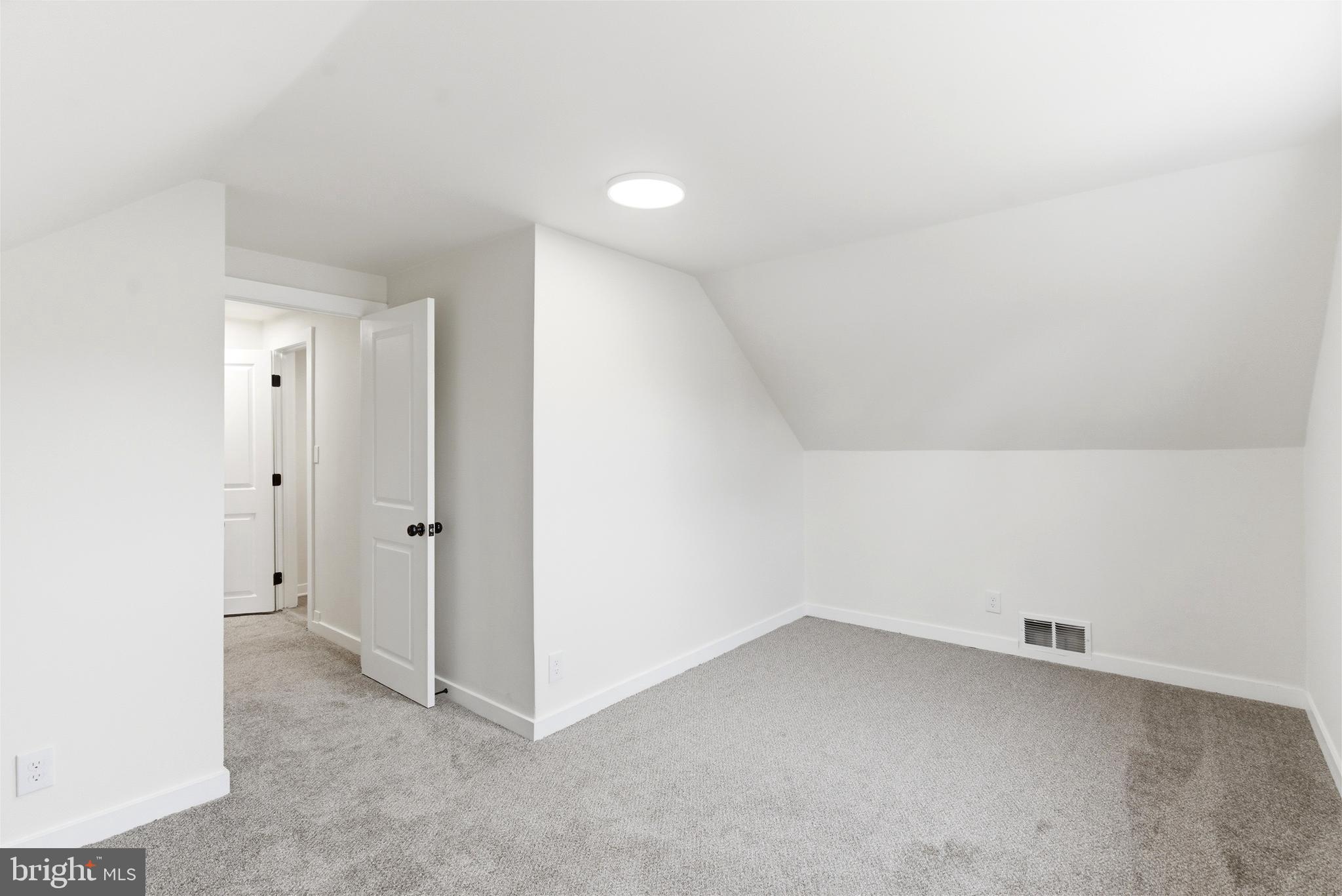 1988 Melvina Road Deptford, NJ 08096 - Photo 23 of 31