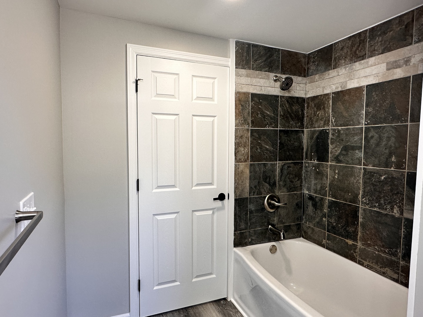 210 West Hall Street Leland, IL 60531 - Photo 25 of 36 a bathroom with a bathtub and a shower