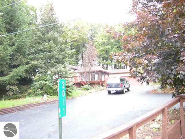2011 North Jacobson Road Suttons Bay, MI 49682 - Photo 2 of 12 1698113-1.JPG