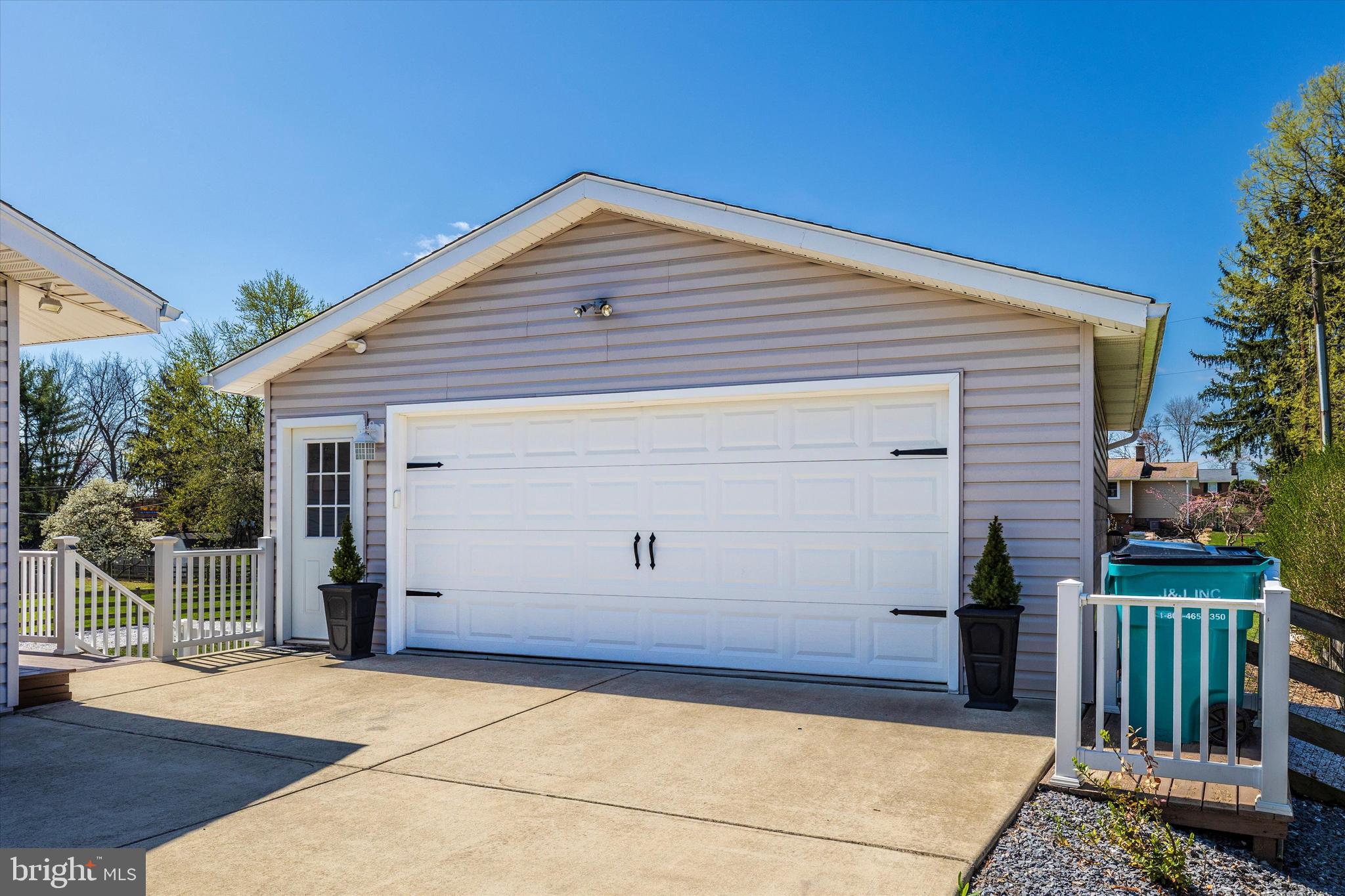 8107 Broadview Drive Frederick, MD 21701 - Photo 4 of 54 a front view of a house with garage