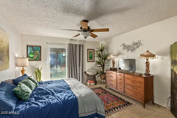 $2,500 | 12728 North 40th Place, Phoenix, AZ 85032