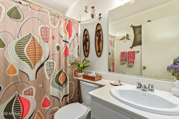 $2,500 | 12728 North 40th Place, Phoenix, AZ 85032