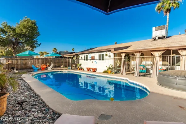 $2,500 | 12728 North 40th Place, Phoenix, AZ 85032