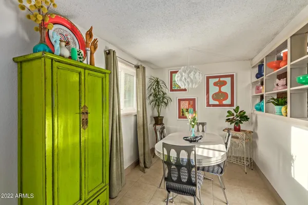 $2,500 | 12728 North 40th Place, Phoenix, AZ 85032