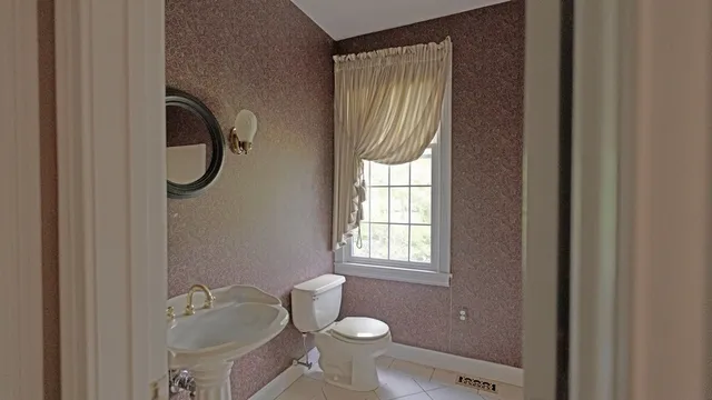 $989,900 | 6 Eastbrook Farm Road, Southborough, MA 01772