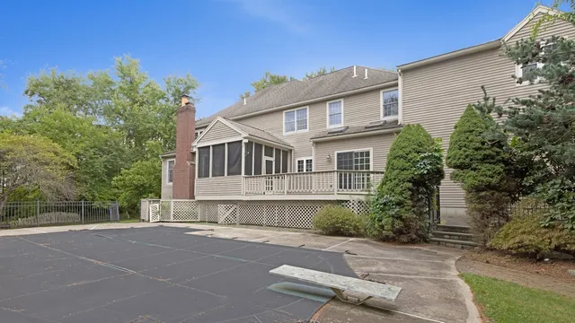 $989,900 | 6 Eastbrook Farm Road, Southborough, MA 01772