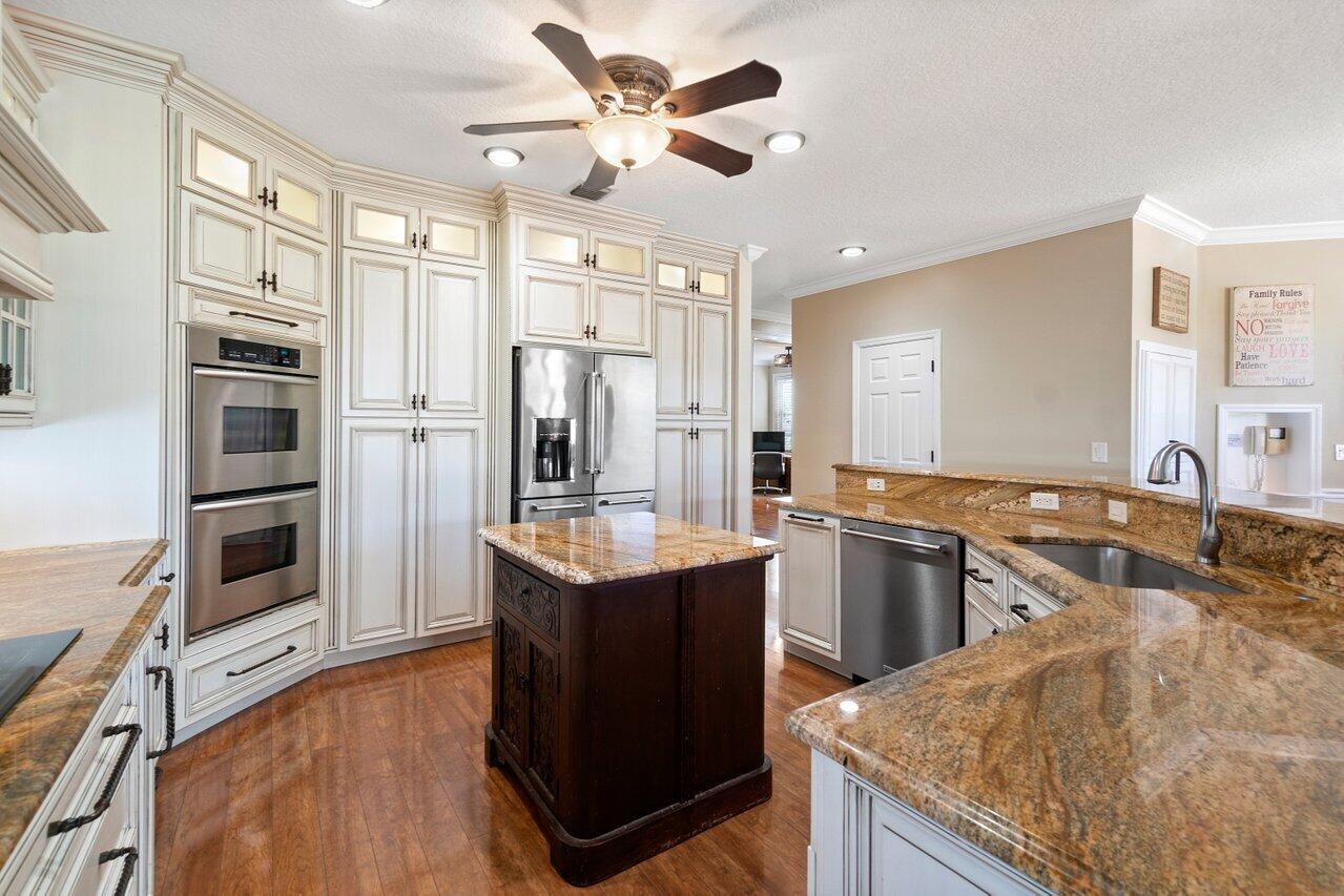 21326 Gosier Way Boca Raton, FL 33428 - Photo 10 of 80 016-21326GosierWay-BocaRaton-FL-33428-SM