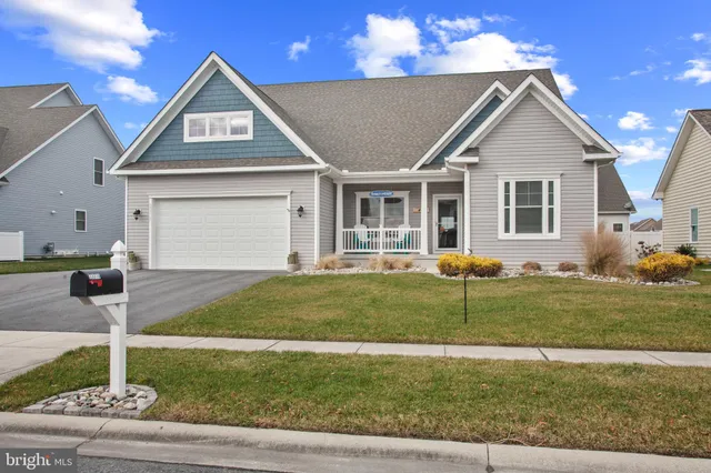 $550,000 | 33318 Bayberry Court, Dagsboro, DE 19939