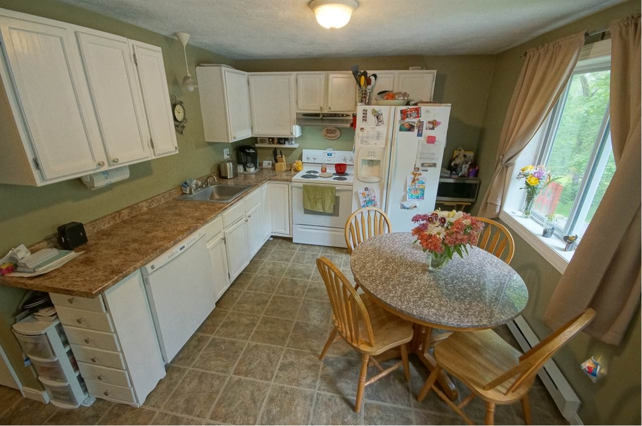 21 L Pingree Hill Road Derry, NH 03038 - Photo 7 of 26