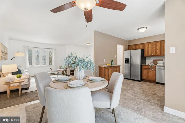 $380,000 | 2213 Green Haven Way, Hampstead, MD 21074